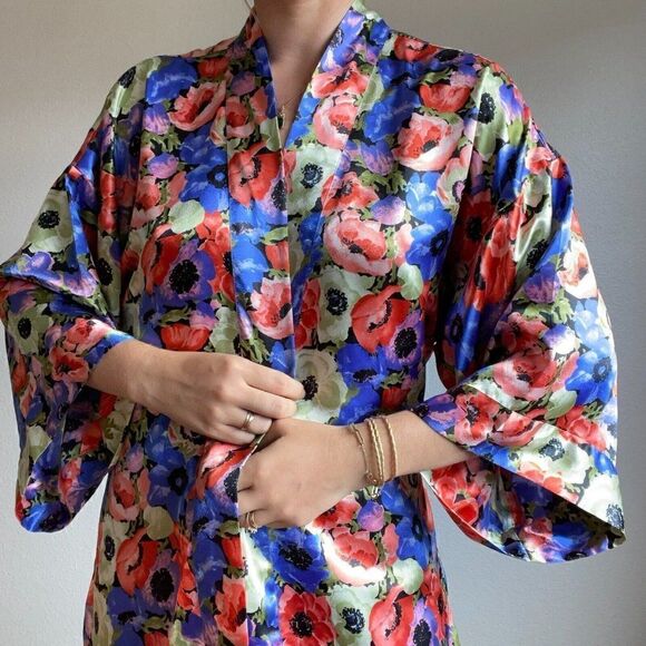 Vintage 90s Gold Label Victoria Secret Floral Satin Night Gown Robe Sz M - Picture 3 of 10